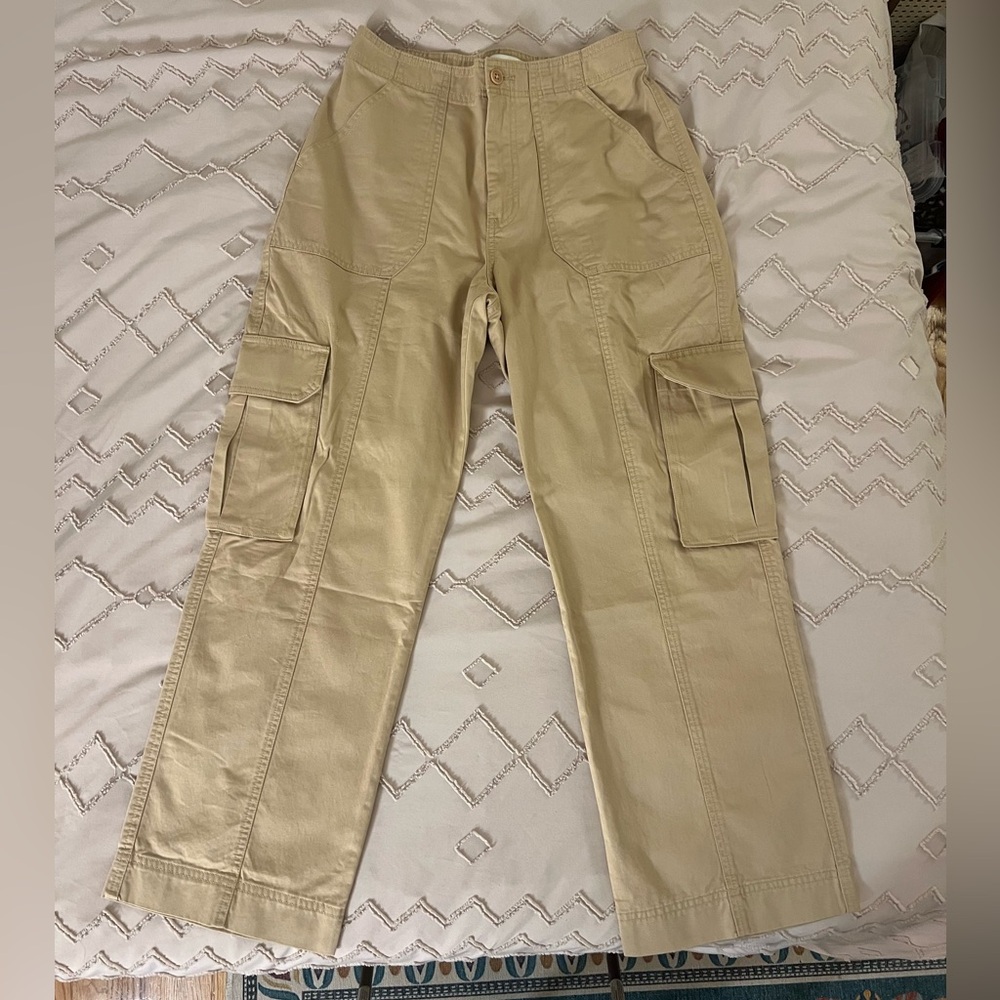Abercrombie and Fitch Khaki Tan Cargo Pants